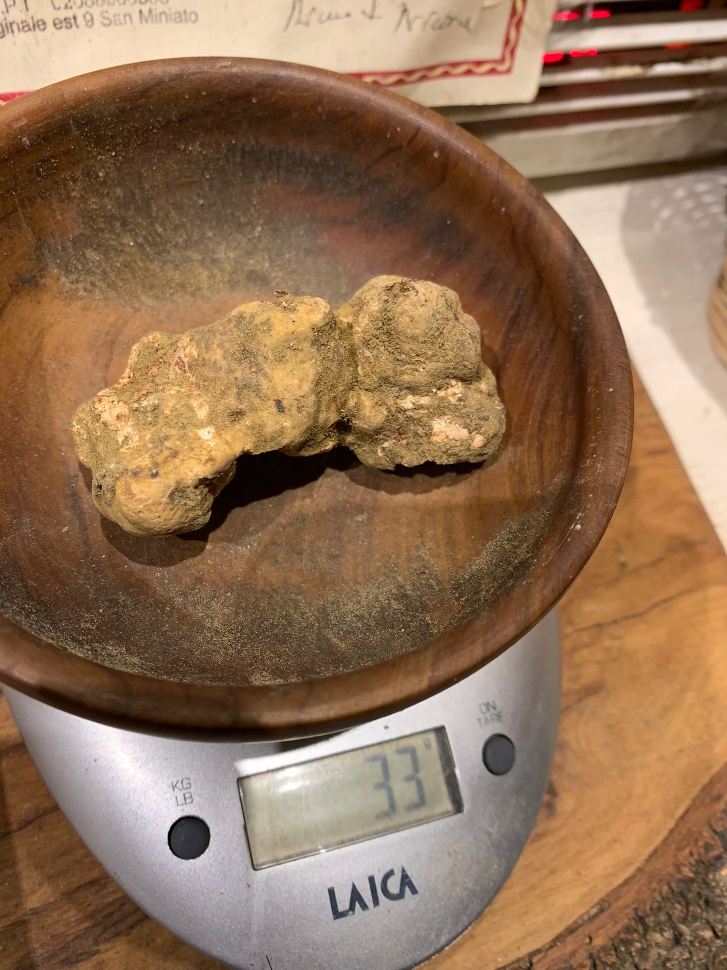 2 / Truffe Blanche dite d’Alba, provenance Italie, Tuber magnatum Pico